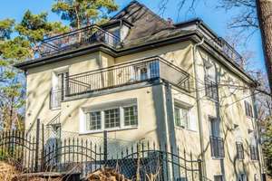 Mehrfamilienhaus Villa mit Baureserve direkt am See