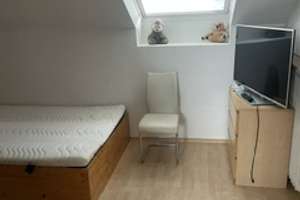 Alltagstaugliche möblierte 3-Zimmer-Wohnung in Würzburg – 97084 Heidingsfeld, Würzburg – Vorschaubild 3