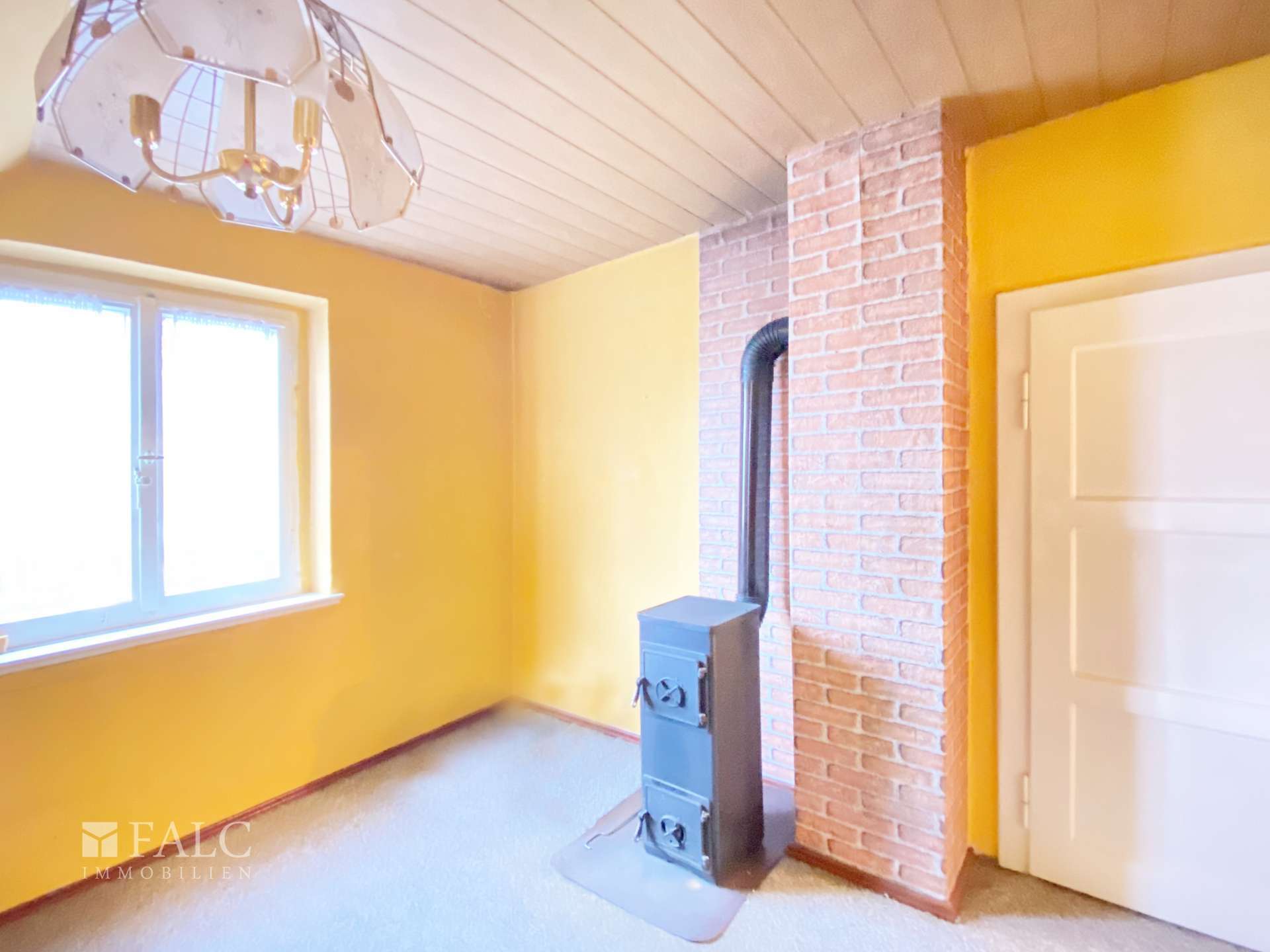 Immobilie in Mertendorf - Kompaktes Haus Nähe Naumburg und Osterfeld mit viel Garten und Natur rundum - KfW55-Standard möglich - Bild 0