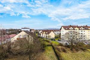 Ohne Makler: Sofort freie renovierte Wohnung mit Balkon, Domblick und Garage. 5% Rendite möglich. – Seebachmarter 6, 96103 Hallstadt – Vorschaubild 10