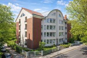 Wohnen im grünen Karlshorst – Vermietete 2-Zimmerwohnung mit Balkon und Tiefgaragenstellplatz