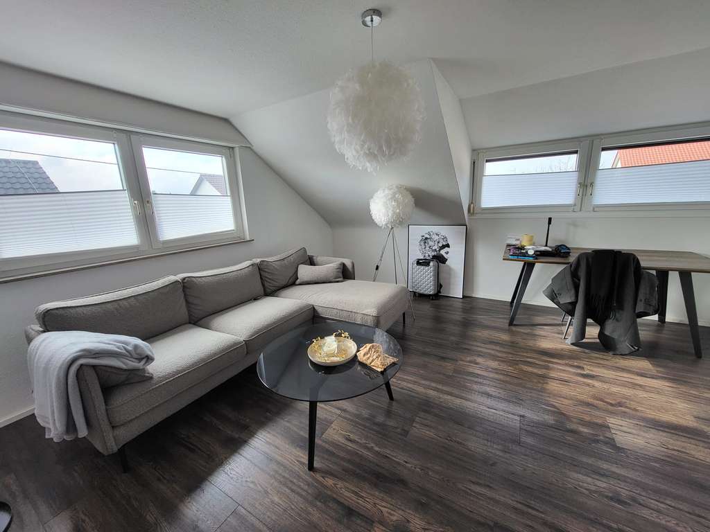 Immobilie in Korb - 2,5 Zi- Dachgeschosswohnung mit Charme und EBK im schönen Remstal in Korb - Bild 1