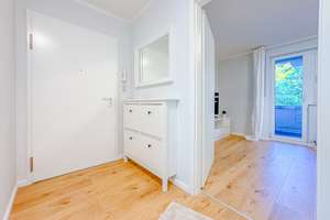 Charmante 2-RW* 1. OG* frisch saniert* EBK* moderne Möblierung* TG-SP* Süd-Balkon & Terrasse* Aufzug – Schandauer Straße 23 c, 1309 Striesen-West, Dresden – Vorschaubild 6
