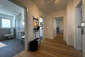 Erstbezug nach Modernisierung: EG-Wohnung mit Privatgarten, Stellplatz & Keller in Bonn-Ippendorf! – Gudenauer Weg 27, 53127 Ippendorf, Bonn – Vorschaubild 2