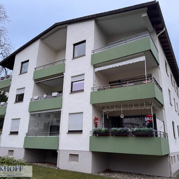 Sanierte, zentrumsnahe 3-Zimmer Wohnung mit Balkon und Blick zum Burgberg
