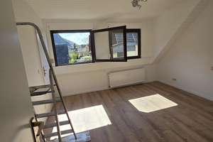 Vier Zimmern in Traben-Trarbach/Wolf mit Blick auf Mosel und Weinberge – Die vollständige Adresse der Immobilie erhältst du vom Anbieter., 56841 Traben-Trarbach – Vorschaubild 4