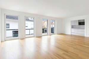 HEGERICH: Einziehen & wohlfühlen – Exklusive 4-Zimmer-Wohnung mit großem Balkon in München-Moosach