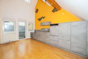 Stilvolle 4-Zimmer-Wohnung mit Dachterrasse im Herzen von Zürch – Die vollständige Adresse der Immobilie erhältst du vom Anbieter., 97421 Innenstadt, Schweinfurt – Vorschaubild 4
