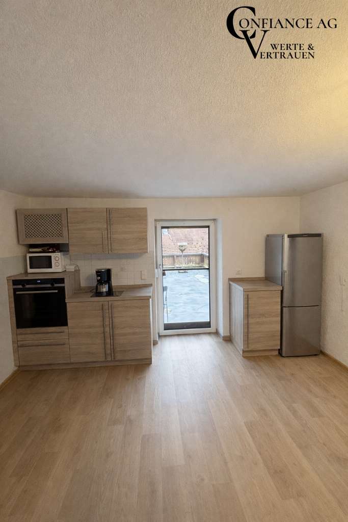 Immobilie in Untergriesbach - Zweifamilienhaus mit großem Potenzial für Handwerker und Gestalter - Bild 4