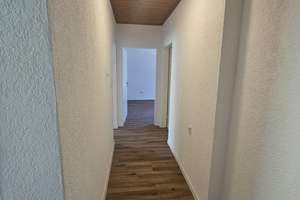 Gut geschnittene und sanierte Drei-Zimmerwohnung im EG – Hauptstraße 73, 55246 Mainz-Kostheim, Wiesbaden – Vorschaubild 7