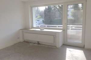 Sonnenhelle und renovierte 3 Zimmer mit Südbalkon – Graf-Zeppelin-Str. 22, 45219 Kettwig, Essen – Vorschaubild 2