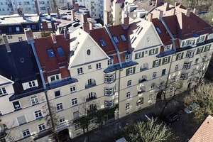 Seltene Kapitalanlage mit Denkmalschutz AfA (9%) - 2-Zimmer-Wohnung im Herzen von Sendling!