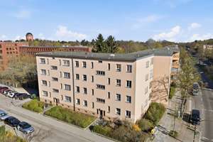 Direkt einziehen: sanierte 2-Zimmerwohnung mit Balkon in Steglitz am Insulaner