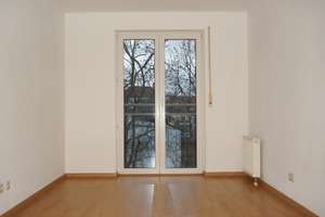 °Schön Wohnen in Johannstadt° helle 2 Zimmer mit Balkon, renoviert mit Laminat + Wannenbad + Aufzug – 1307 Johannstadt-Süd, Dresden – Vorschaubild 14