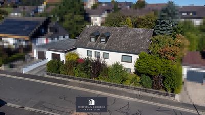 Familienfreundliches Wohnhaus mit Balkon, Terrasse und Einliegerwohnung