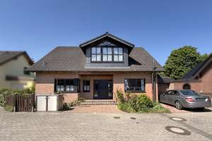 Freistehendes Einfamilienhaus mit Garten und Garage – Die vollständige Adresse der Immobilie erhältst du vom Anbieter., 53340 Meckenheim – Vorschaubild 2