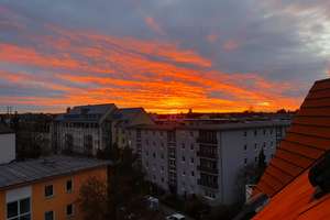 Helle 3-Zimmer-Dachgeschosswohnung mit Wintergarten & Alpenblick – Sendling-Westpark – Drachenseestraße x, 81373 Mittersendling, München – Vorschaubild 2