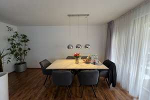 Über 5% Rendite - TOP vermietete 3-Zimmerwohnung in Untertürkheim  – 70327 Untertürkheim (Ortsteil), Stuttgart – Vorschaubild 2