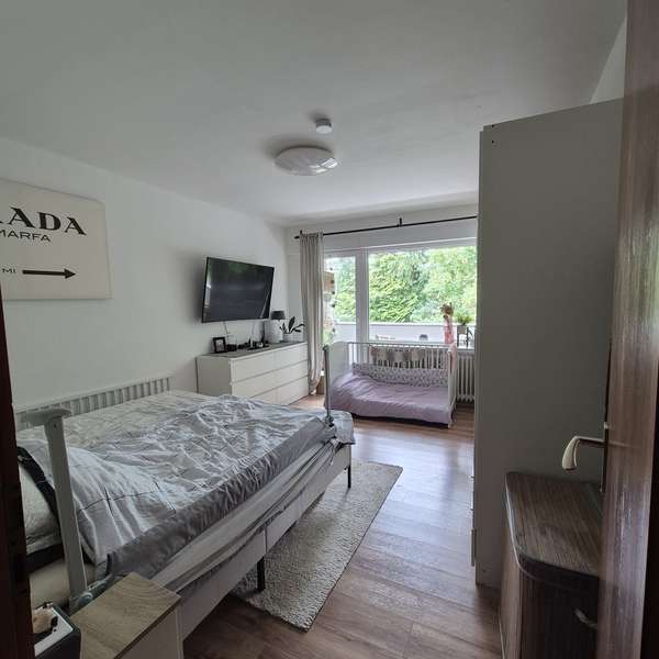 *** helle und schöne 3-Zimmer-Wohnung mit Balkon ***