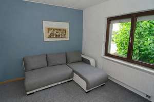 Wohnen mit Urlaubsflair – Modernisiertes Einfamilienhaus mit Gästehaus, Swimmingpool und traumhaftem – Straße 58 2, 13125 Karow, Berlin – Vorschaubild 17