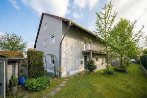 Helle Gartenwohnung mit Wintergarten, Hobbyraum & Carport  – Die vollständige Adresse der Immobilie erhältst du vom Anbieter., 85053 Südost, Ingolstadt – Vorschaubild 11