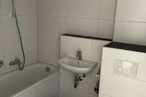 Sanierte 3 Zimmer Wohnung in ruhiger Lage ab sofort! – Ratiborstr. 24, 90473 Langwasser Südost, Nürnberg – Vorschaubild 4