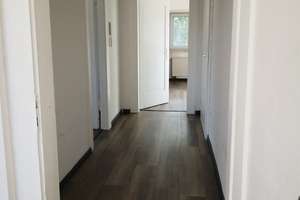 Wohnen mit Charakter: 2-Zimmer-Dachgeschosswohnung in Duisburg-Duissern – Heckenstraße 15, 47058 Duissern, Duisburg – Vorschaubild 3