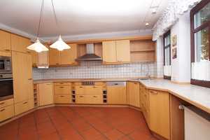 * LARGE SINGE FAMLIY HOME * 
ca. 220 m² / 2386 ft², 5 Bed, 2.5 Bath, 3 Garage, Yard – Rheingau-Taunus-Kreis – Vorschaubild 8