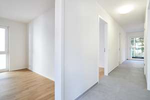 Modernes Studentenzimmer in 4er-WG im Erdgeschoss – Pfrondorfer Str. 4/1, 72074 Lustnau, Tübingen – Vorschaubild 4