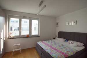 FRIEDRICHSDORF: Modernes Reihenmittelhaus mit Garten und Dachterrasse in ruhigem Wohngebiet! – Hochtaunuskreis – Vorschaubild 11