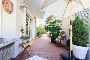 Zentral wohnen. Draußen genießen.
3-Zimmer-Wohnung mit Terrasse & kleinem Gartenanteil