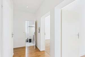 TOP GESCHNITTENES RAUMWUNDER - 3 ZIMMER ALTBAUWOHNUNG MIT SCHÖNER AUFTEILUNG – Die vollständige Adresse der Immobilie erhältst du vom Anbieter., 65205 Erbenheim, Wiesbaden – Vorschaubild 7