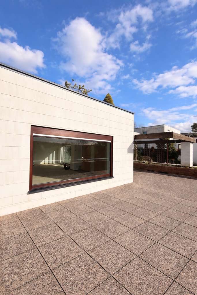 Immobilie in Fulda - Endlich durchatmen! – Wohnen mit Hausgefühl, traumhaftem Ausblick und dies in absoluter Toplage - Bild 2