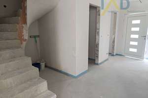 Schick und modern - Doppelhaushälfte mit Garage und Restarbeiten