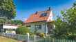 Heinze-Immobilien (IVD): Sehr gepflegtes Haus mit prachtvollem Garten in Biesenthal zum Kauf