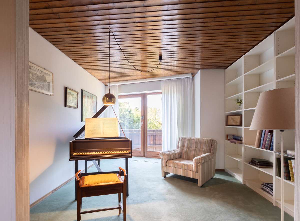 Immobilie in Wettstetten - Gepflegtes großzügig angelegtes Einfamilienhaus - Bild 1