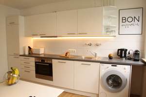 Renovierte helle 2-Zimmer Wohnung mit Blick auf Biebricher Wasserturm // von privat – Feldbergstraße 9, 65187 Biebrich, Wiesbaden – Vorschaubild 3