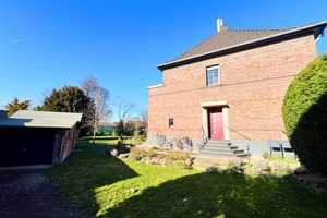 Mehrfamilienhaus mit großzügigem Garten – vielseitiges Wohnen auf über 1.000 m² Grundstück – Mönchengladbach – Vorschaubild 1