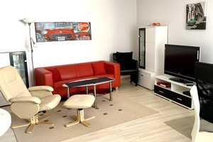 Exklusive, modernisierte 1-Zimmer-Wohnung mit geh. Innenausstattung mit Balkon und EBK in Hannover – Höltystr 7, 30171 Hannover – Vorschaubild 1