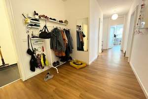 Hell & modern & viel Platz: 3 Zimmer mit Balkon, guter Schnitt, modernes Bad, Gäste-WC, Aufzug – Alteburger Straße 288, 50968 Bayenthal, Köln – Vorschaubild 13