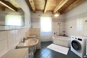 Herrliches Landhaus mit idyllischem Traumgarten und zweiter Bauparzelle in Thyrnau – Die vollständige Adresse der Immobilie erhältst du vom Anbieter., 94136 Thyrnau – Vorschaubild 18