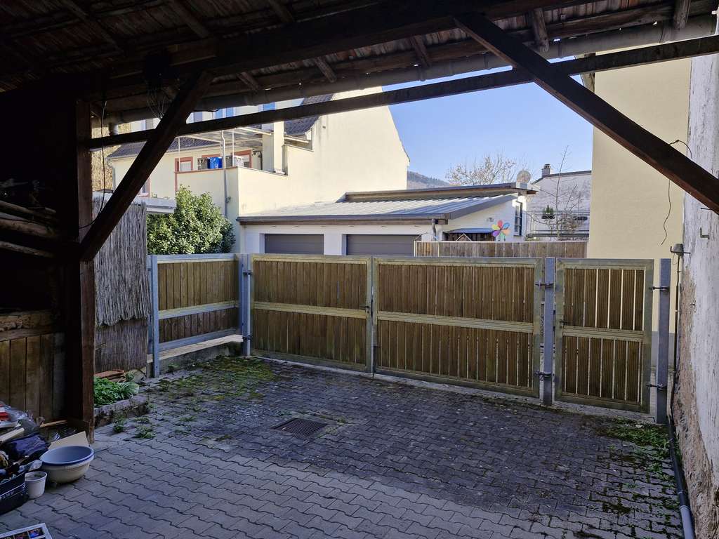 Immobilie in Schönau - Sanierungsbedürftiges Haus für Handwerker in zentraler Lage - Bild 1