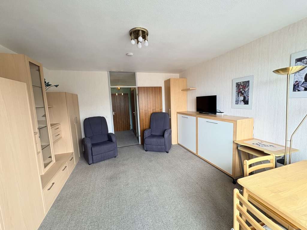 Immobilie in Baiersbronn - Beiersbronn-Klosterreichenbach! Tolle Ferienwohnung mit schöner Aussicht, Abstellraum und Carport - Bild 2