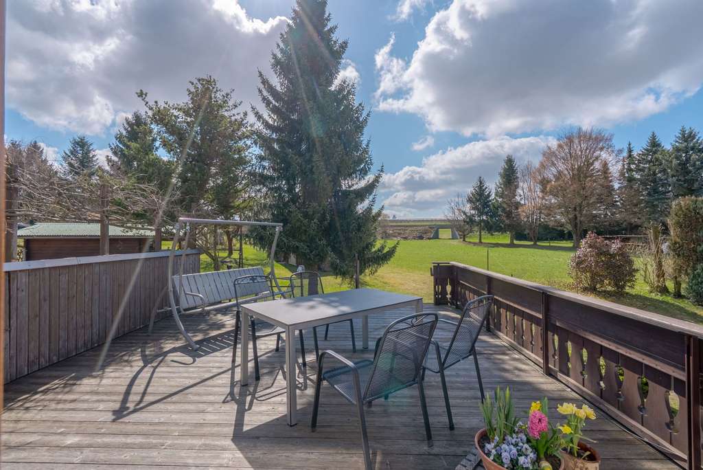 Immobilie in Stolpen - Ihr exklusives Einfamilienhaus mit traumhaftem Blick über Langenwolmsdorf bei Stolpen - Bild 3