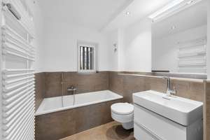 Modernes Familienhighlight mit tollem Grundriss am Nordbad – Die vollständige Adresse der Immobilie erhältst du vom Anbieter., 80796 Neuschwabing, München – Vorschaubild 11