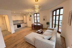 B1 - Residenz - Schöne, sanierte 2 ZKB EG Wohnung - Fussbodenheizung / Wärmepumpe - 250m zum Bahnhof