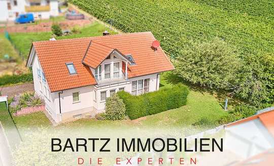 Einladendes Einfamilienhaus für die ganze Familie - mit Garten, Galerie und direkter Naturlage