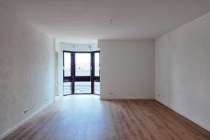 Moderne 2-Zimmer-Wohnung in Mannheim Innenstadt mit Balkon, zwei Bädern und Tiefgaragenstellplatz – Die vollständige Adresse der Immobilie erhältst du vom Anbieter., 68191 Innenstadt/Jungbusch, Mannheim – Vorschaubild 2