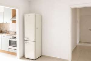 Gepflegte 2-Zimmer-Wohnung mit zwei Balkonen, Einbauküche und Duplexgaragenstellplatz – in Isarnähe – Die vollständige Adresse der Immobilie erhältst du vom Anbieter., 81379 Thalkirchen, München – Vorschaubild 7