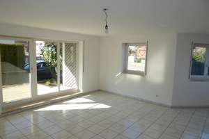 Geräumige 3-Zimmer-Wohnung mit Terrasse in Neu-Ulm/Reutti gelegen. – Neu-Ulmer Str. 24, 89233 Neu-Ulm – Vorschaubild 2